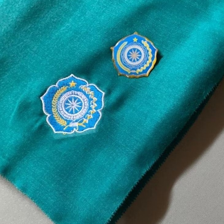 Jual Kerudung Pkk LOGO BIRU gratis pin pkk | Shopee Indonesia