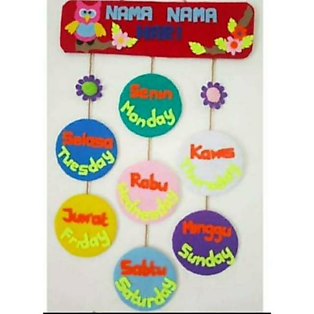 Pajangan/ Hiasan dinding/prakarya/nama nama hari