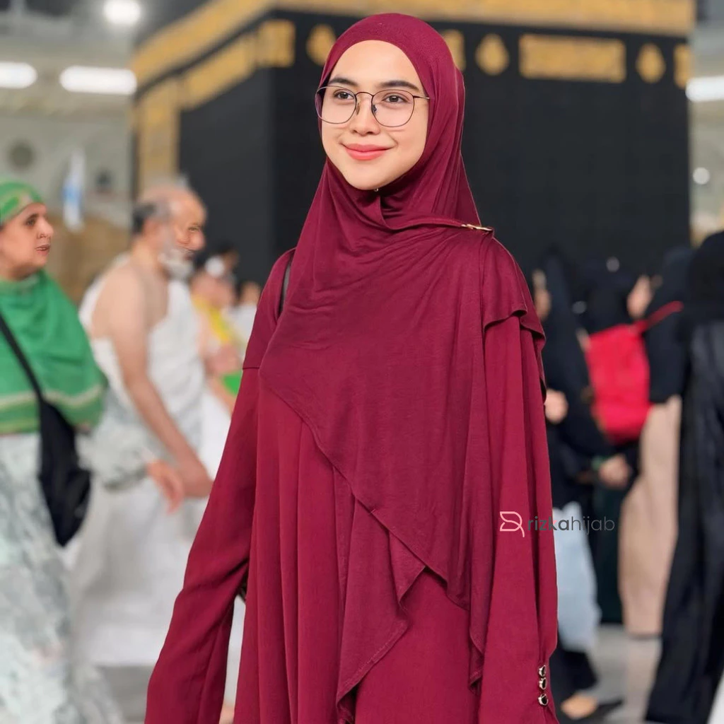 Detail Abaya dan French Khimar Rizka Hijab
