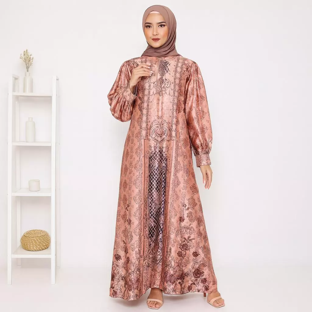 Detail bahan silk premium Gamis Saliwa Dress