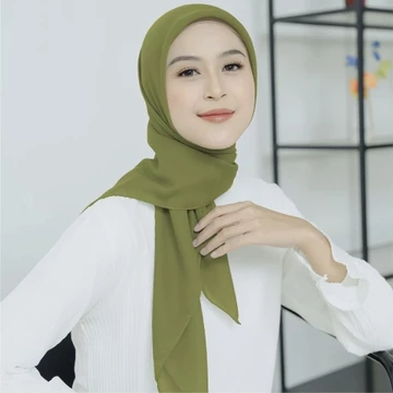 Lozy Hijab Polly Cotton Square (Hijab Segiempat Bahan Polly Cotton)