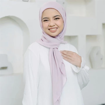 Lozy Hijab Polly Cotton Square (Hijab Segiempat Bahan Polly Cotton)
