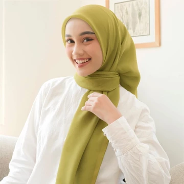 Lozy Hijab Polly Cotton Square (Hijab Segiempat Bahan Polly Cotton)