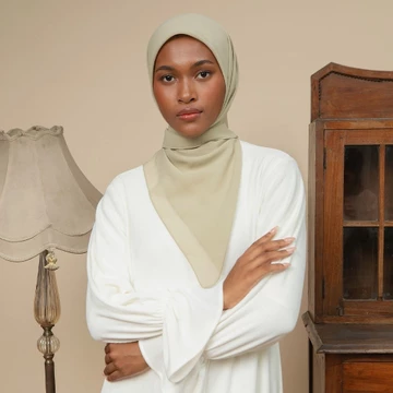 Lozy Hijab Nala Voal Square (Hijab Segiempat Bahan Voal Premium)