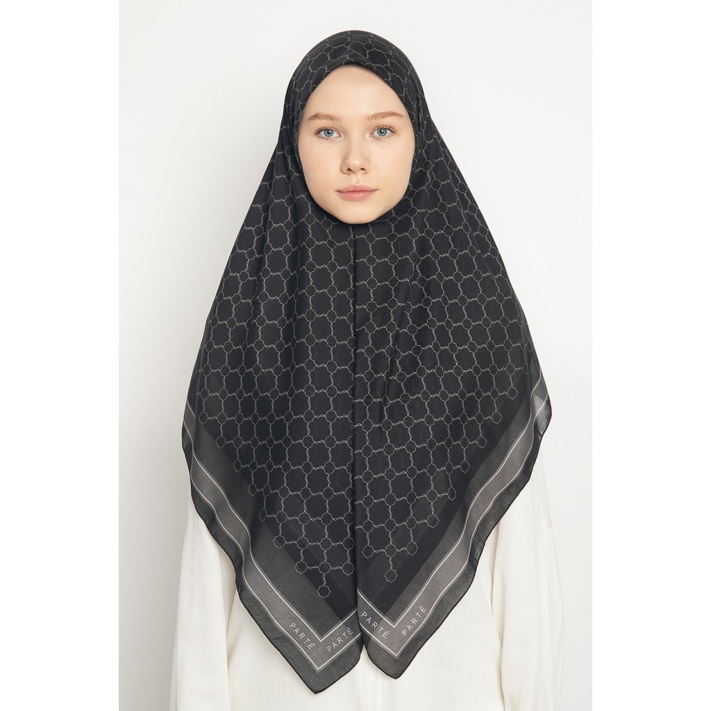 PARTE Primrose Classic Printed Scarf Hijab Segi Empat Motif