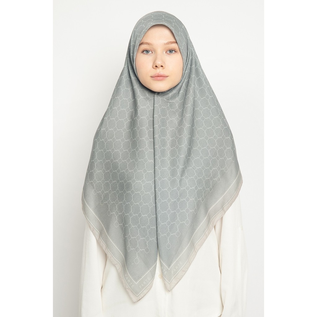 PARTE Primrose Classic Printed Scarf Hijab Segi Empat Motif