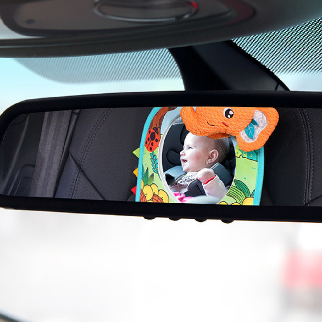kaca spion jok bayi terpasang di headrest mobil