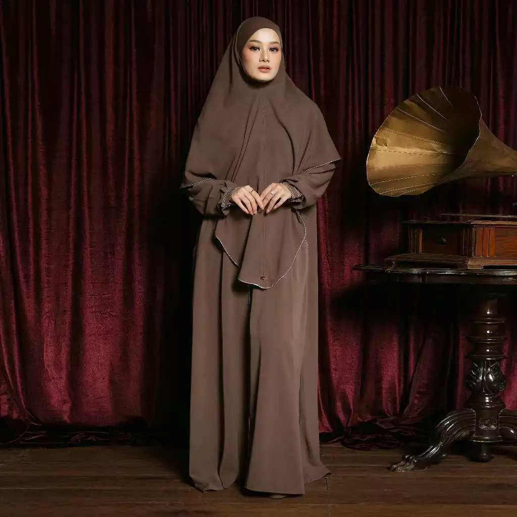 Gamis Set Khimar Haji dan Umrah Bahan Cooltech Anti UV tampilan depan