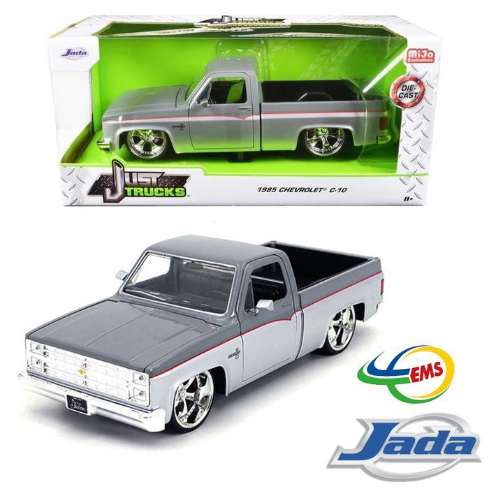 Jada 1:24 Just Trucks 1985 Chevrolet C10 Pickup Viola Lowenhart Ruote 35857