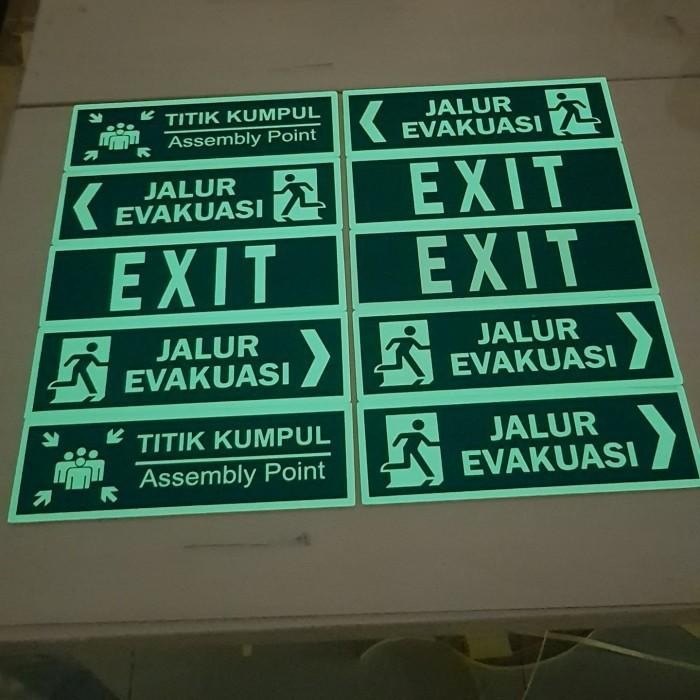 Jual RAMBU JALUR EVAKUASI - EXIT 30CM X 15CM GLOW IN THE DARK - FOSFOR ...