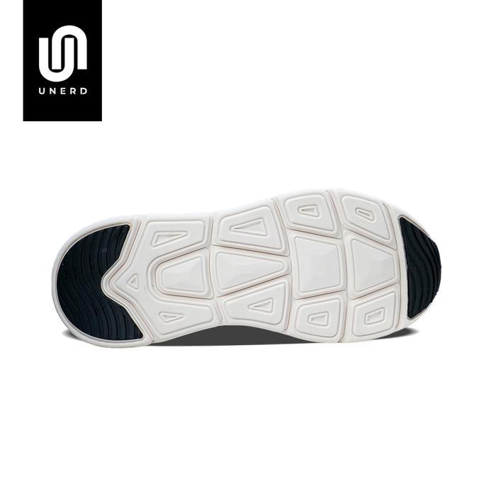 Jual Unerd Performance Fly Racer - Ice White Sepatu Running Pria Wanita ...