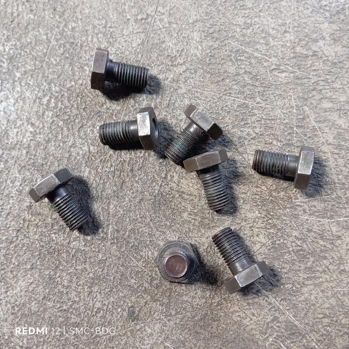Jual Baut baud Flywheel roda gila ke kruk as Suzuki Grand Vitara 2.0 AT ...