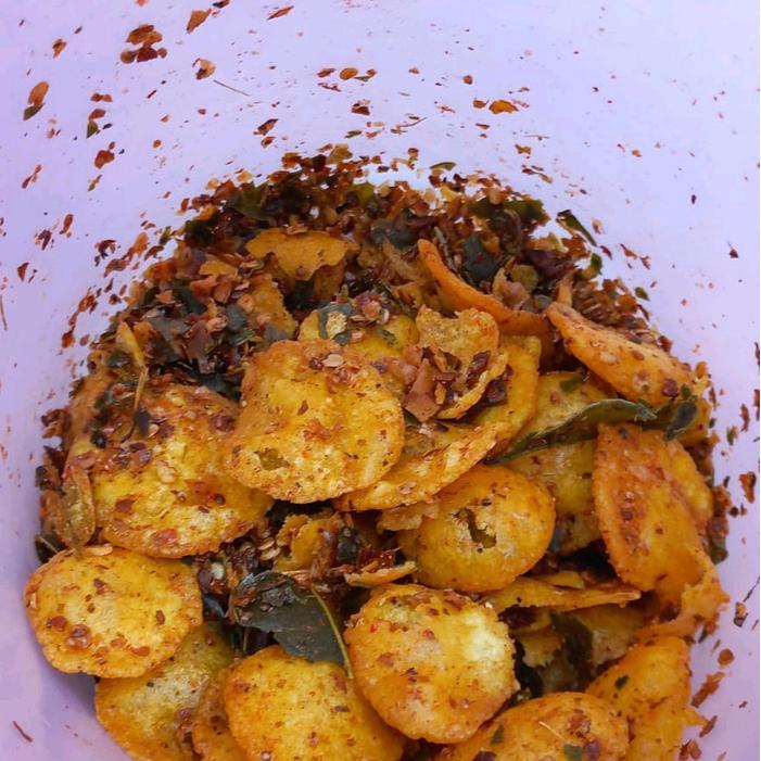 Jual 1Kg Comring Pedas Daun Jeruk Khas Bandung Organik Keripik Snacks ...